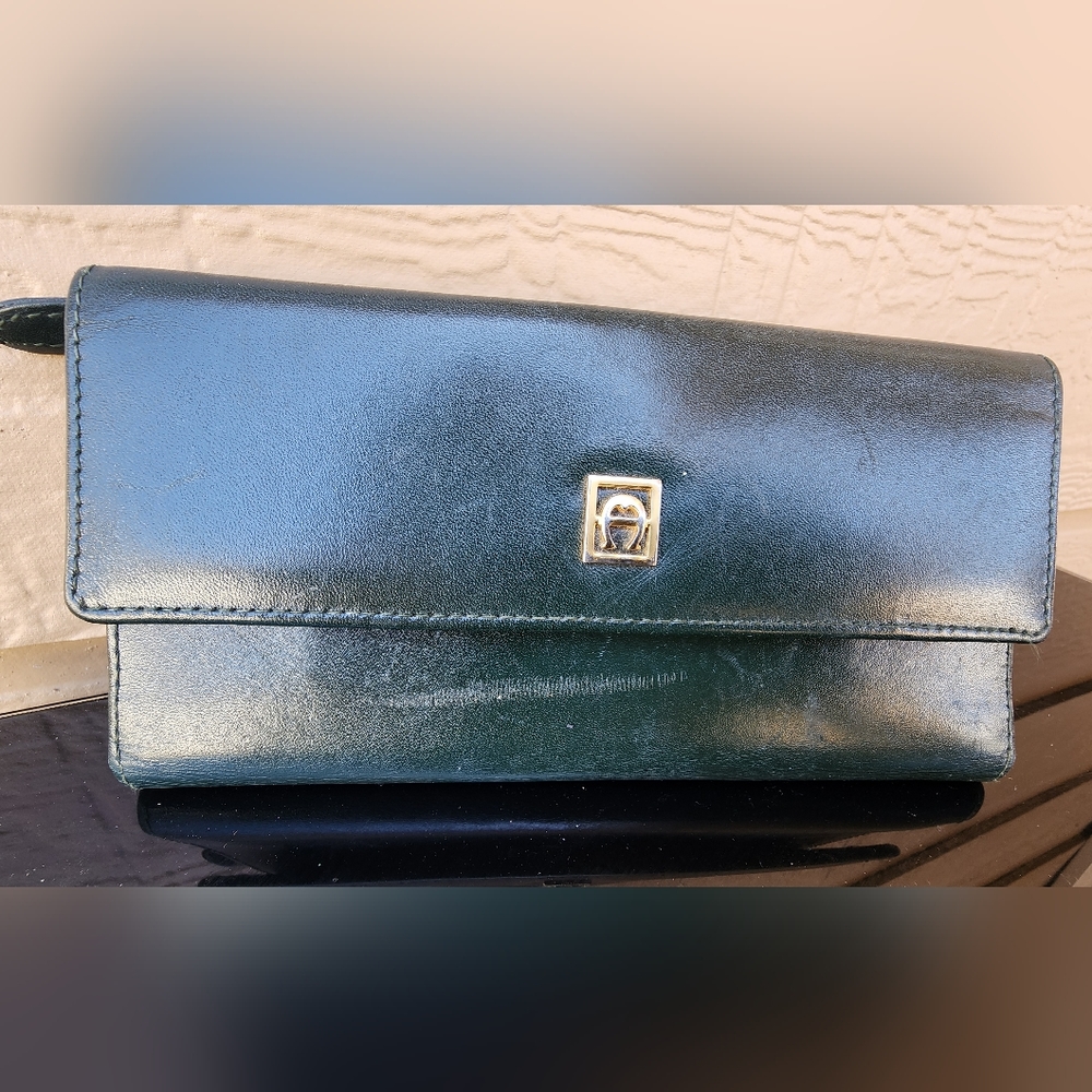Vintage Etienne Aigner Green Leather